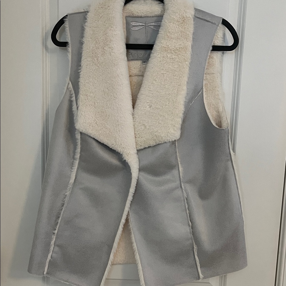 Women's Gray Faux Fur Vest